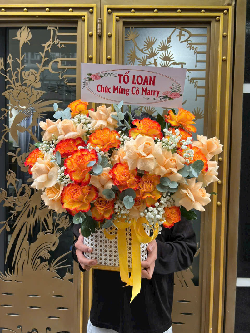 Giỏ hoa chúc mừng